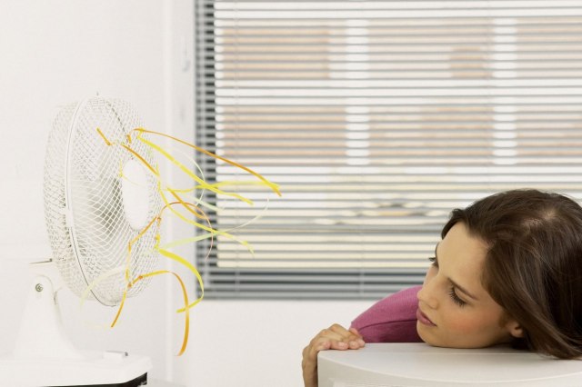 Zašto je spavanje pored ventilatora po vruæinama loša ideja?